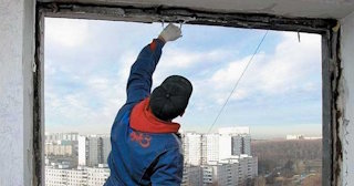 Демонтаж остекления балкона в Партизанске - цена от 559 руб. - Сварной-Прт